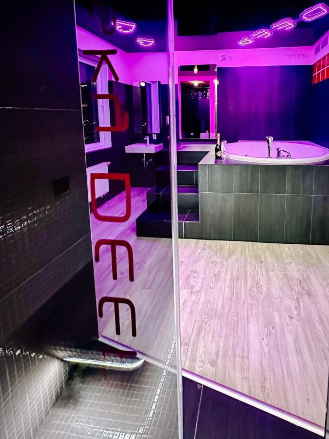 شقة Sky Deep Jacuzzi 30 Floor كلابيدا المظهر الخارجي الصورة